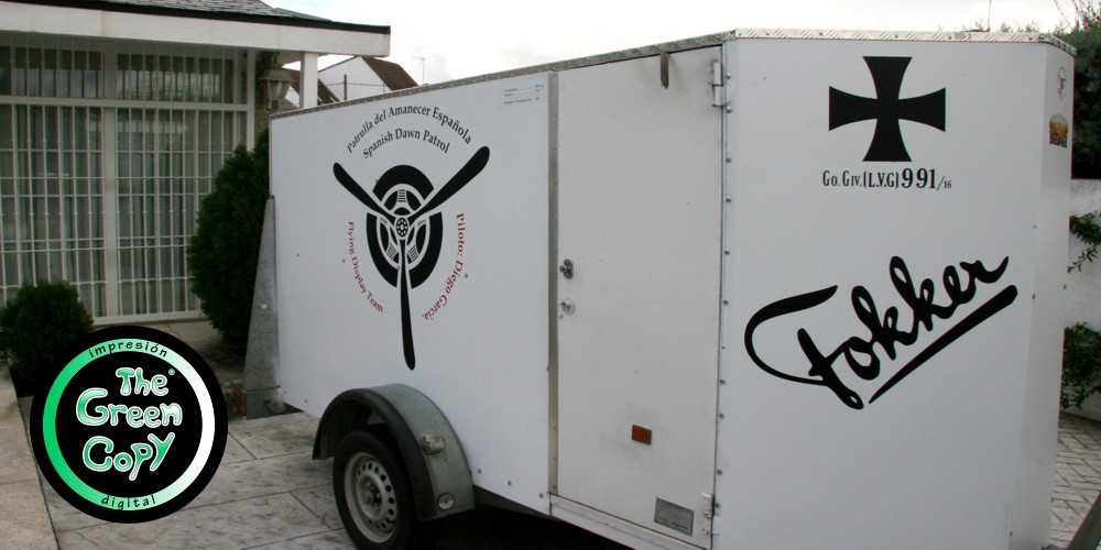 rotulación vinilo de remollques flotas en vinilo de colores para fokker patrulla | Majadahonda Villanueva MADRID | The Green Copy